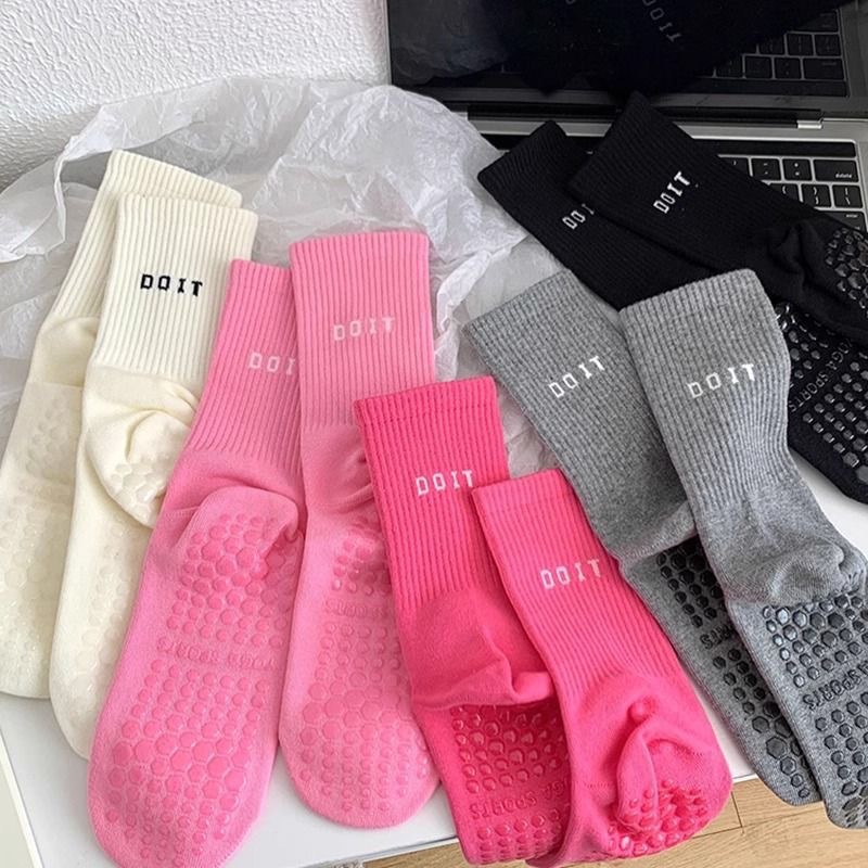 Pilates & Yoga Training Center - 1 Paar neue, farbenfrohe, trendige Sport-Yoga-Socken,